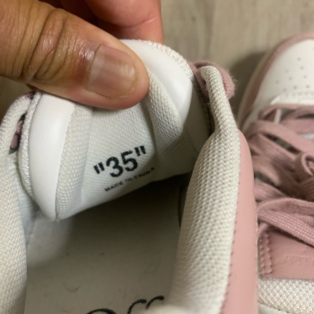 Off-White Women's Sneakers - White and Pink - Picture 6 of 7